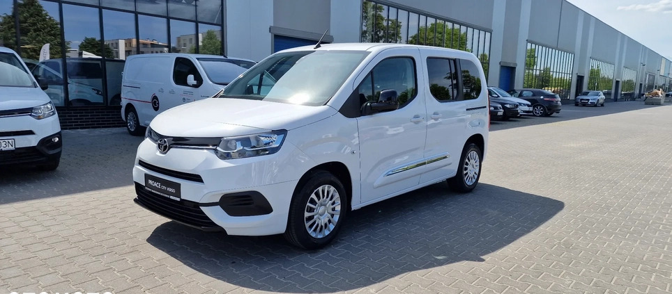 Toyota Proace City Verso cena 189000 przebieg: 5, rok produkcji 2023 z Przemyśl małe 211